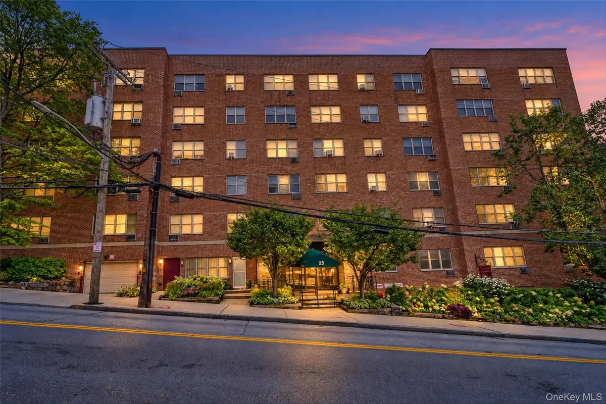 25 Franklin Avenue #3L, White Plains, NY 10601 - #1