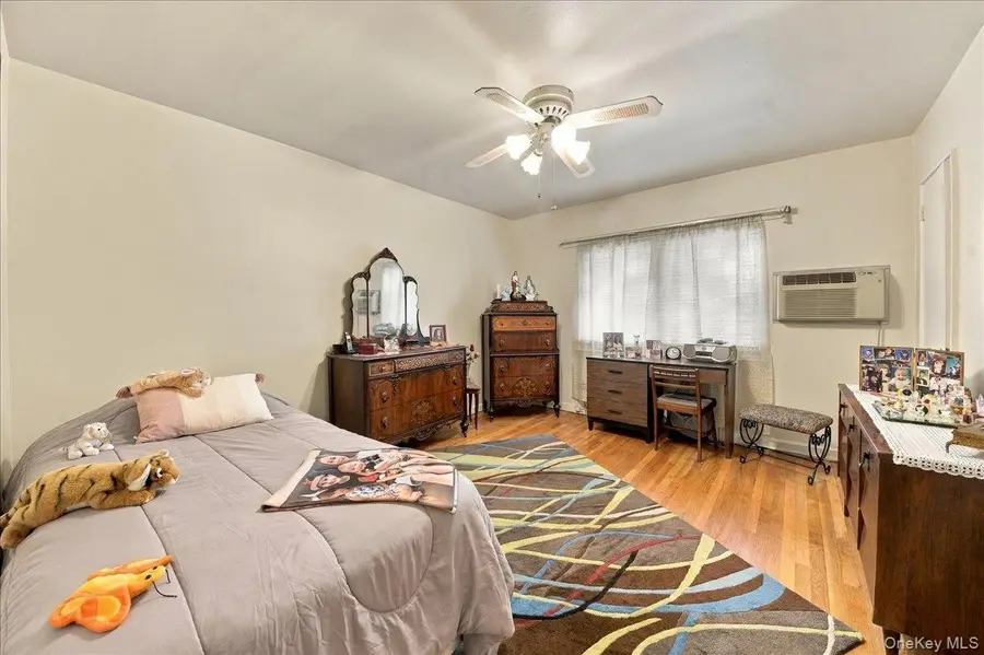 1912 Hone Avenue, Bronx, NY 10461 - #2
