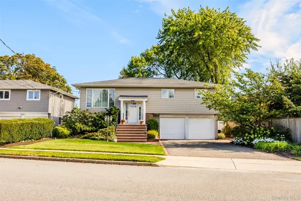 2928 Charlotte Drive, Merrick, NY 11566