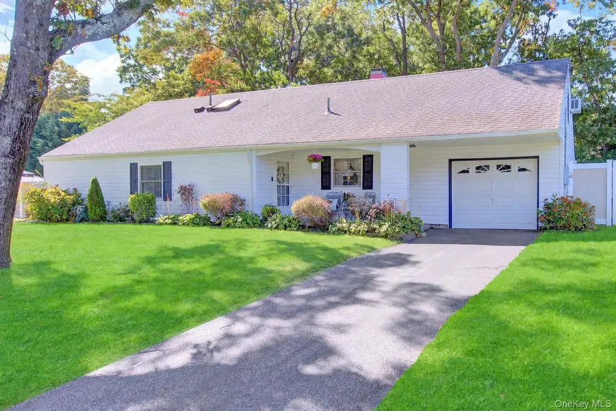 14 Campus Lane, Ronkonkoma, NY 11779 - #2