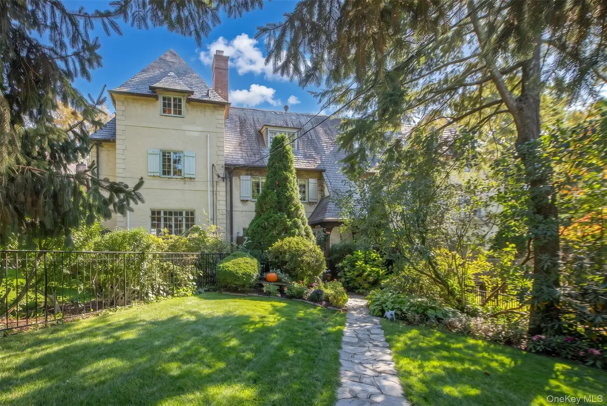 22 Normandy Terrace, Bronxville, NY 10708 - #1