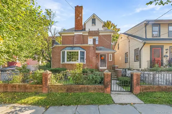 132 E 238th Street, Bronx, NY 10470