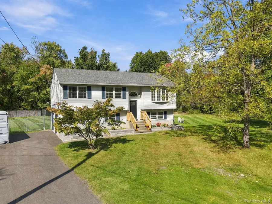 611 N Elting Corners Road, Highland, NY 12528 - #2