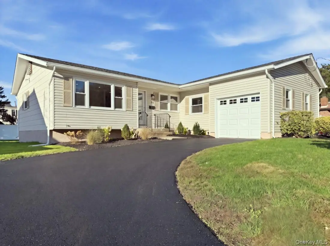 71 Roderick Road, West Islip, NY 11795 - #1