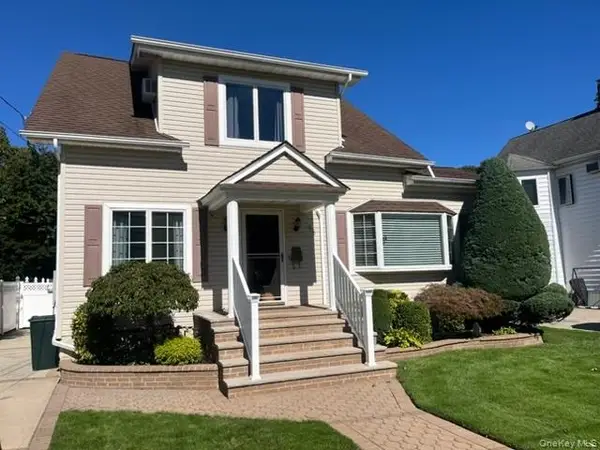 58 Garfield Place, East Rockaway, NY 11518