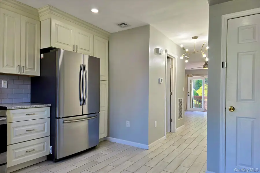 21 Knoll View, Ossining, NY 10562 - #3