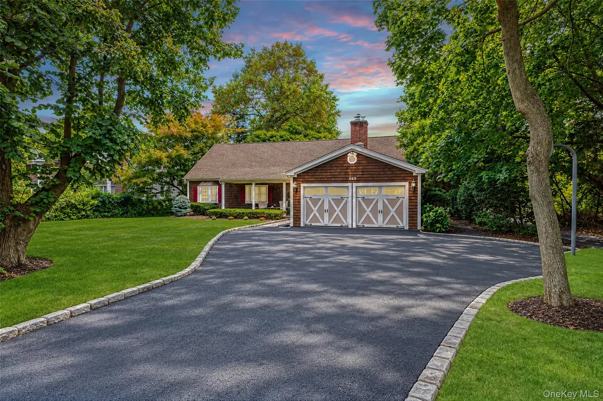 265 Oak Neck Lane, West Islip, NY 11795 - #1