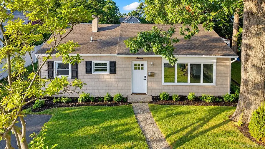 7 Surrey Road, Massapequa, NY 11758 - #2