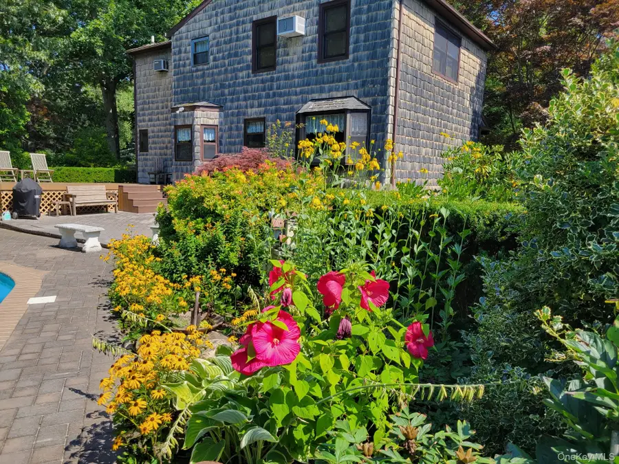 17 Gull Dip Road, Ridge, NY 11961 - #3