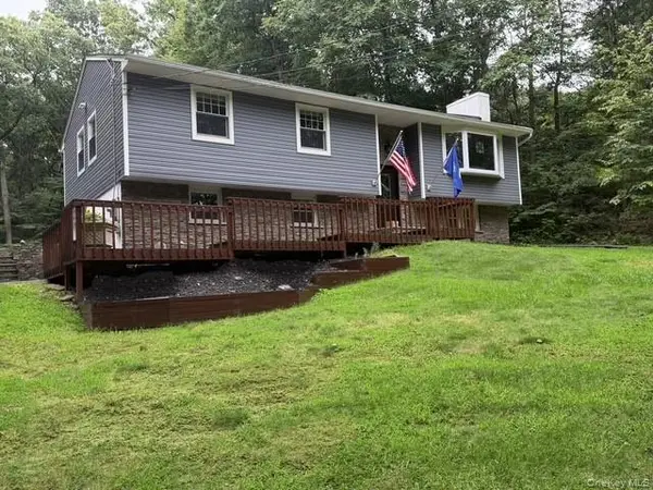1426 E Mombasha, Monroe, NY 10950