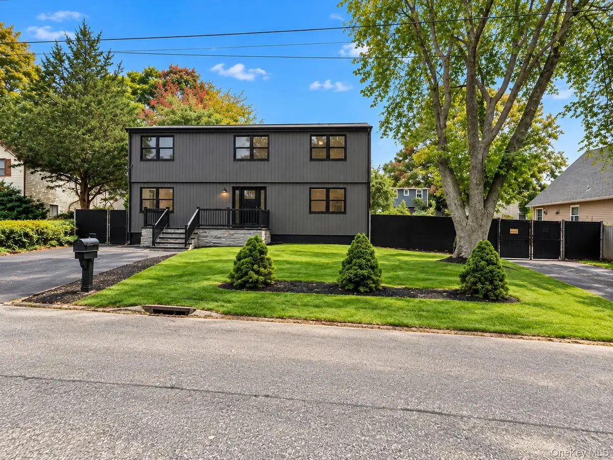 6 Sportsman Court, Shirley, NY 11967 - #1