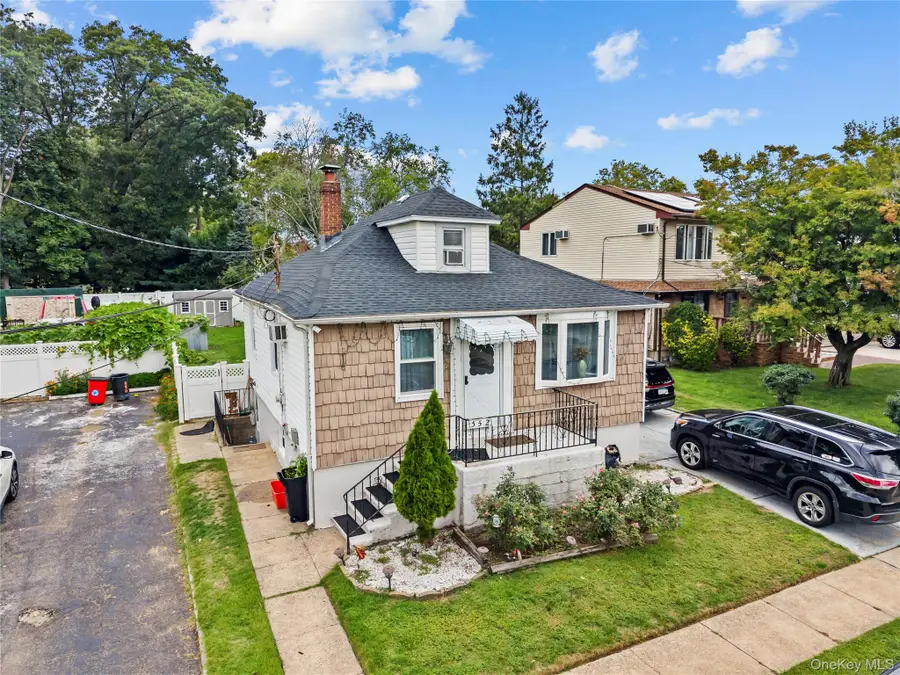 552 Kirkman Avenue, Elmont, NY 11003 - #2