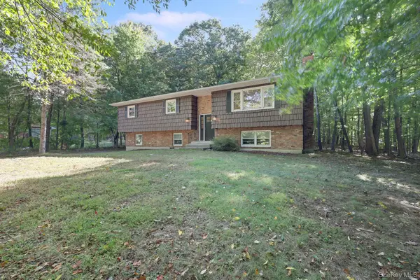 24 Emperor Lane, Montgomery, NY 12549