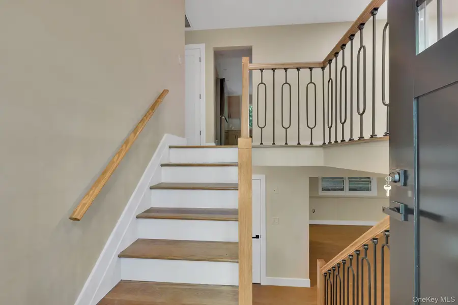 24 Emperor Lane, Montgomery, NY 12549 - #2