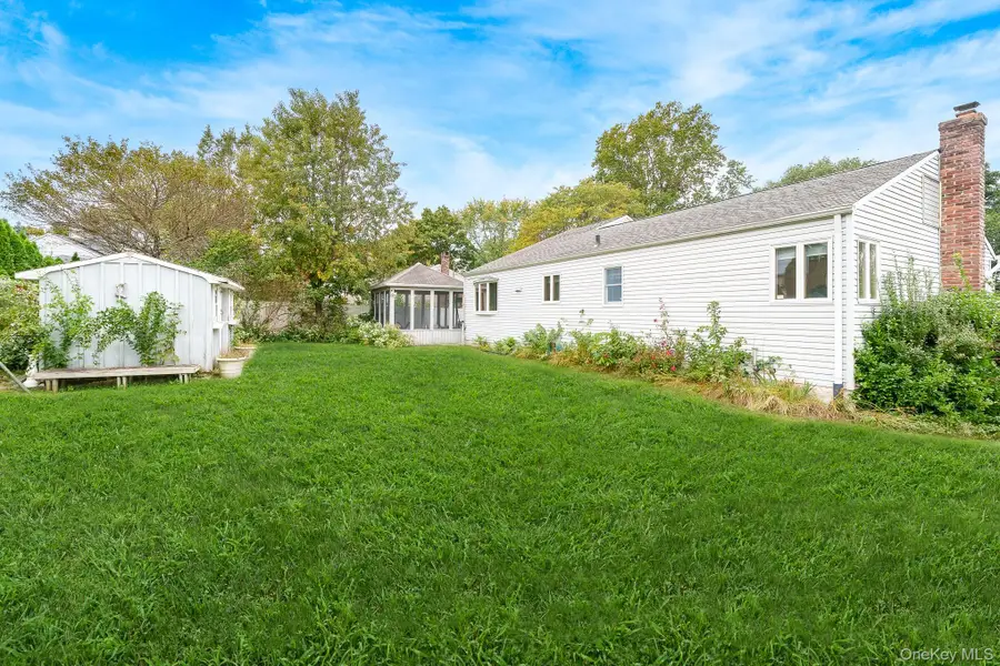 42 Peachtree Lane, Huntington Station, NY 11746 - #3