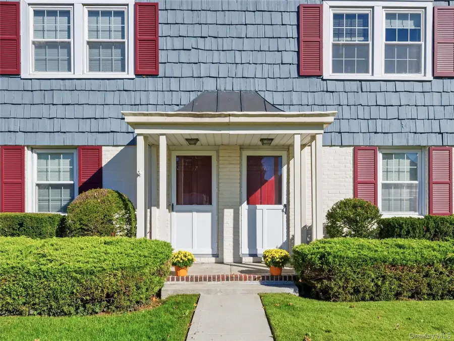 37 & 38 Bayview Court, Manhasset, NY 11030 - #2