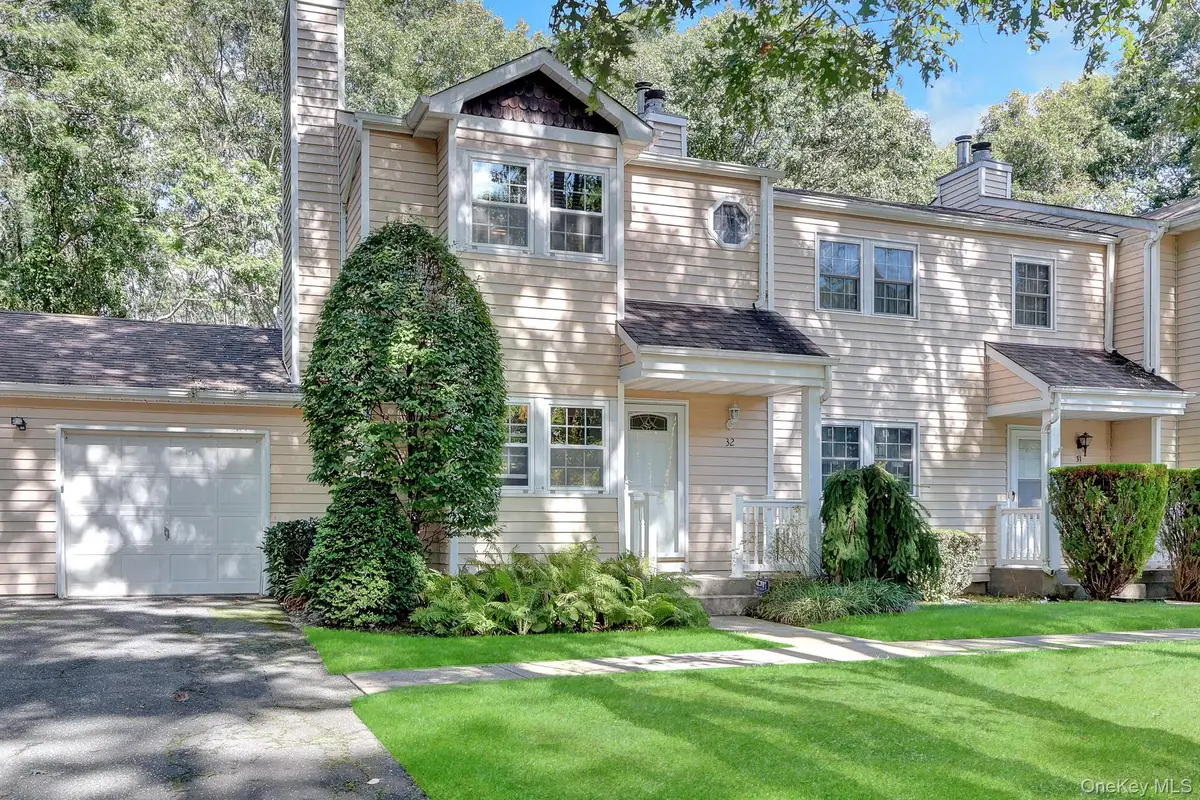 32 Huntington Commons, Yaphank, NY 11980 - #1