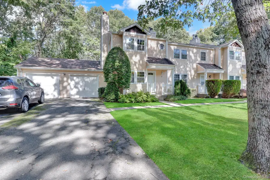 32 Huntington Commons, Yaphank, NY 11980 - #2