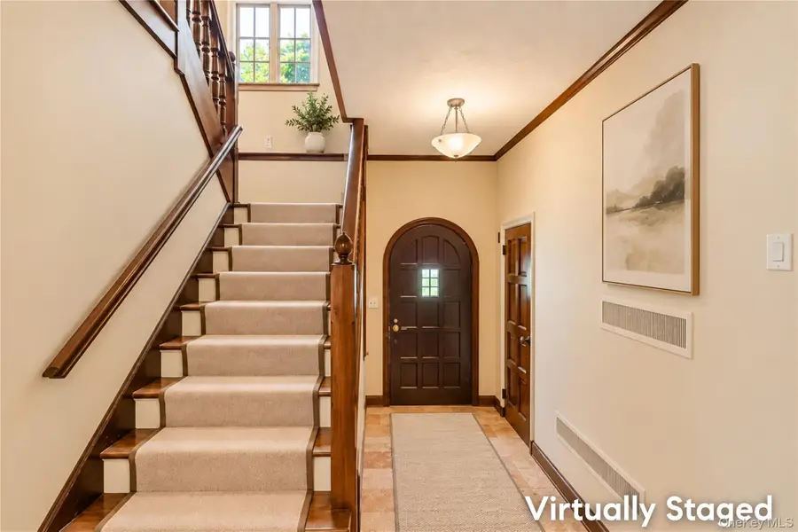 34 Wensley Drive, Great Neck, NY 11021 - #2