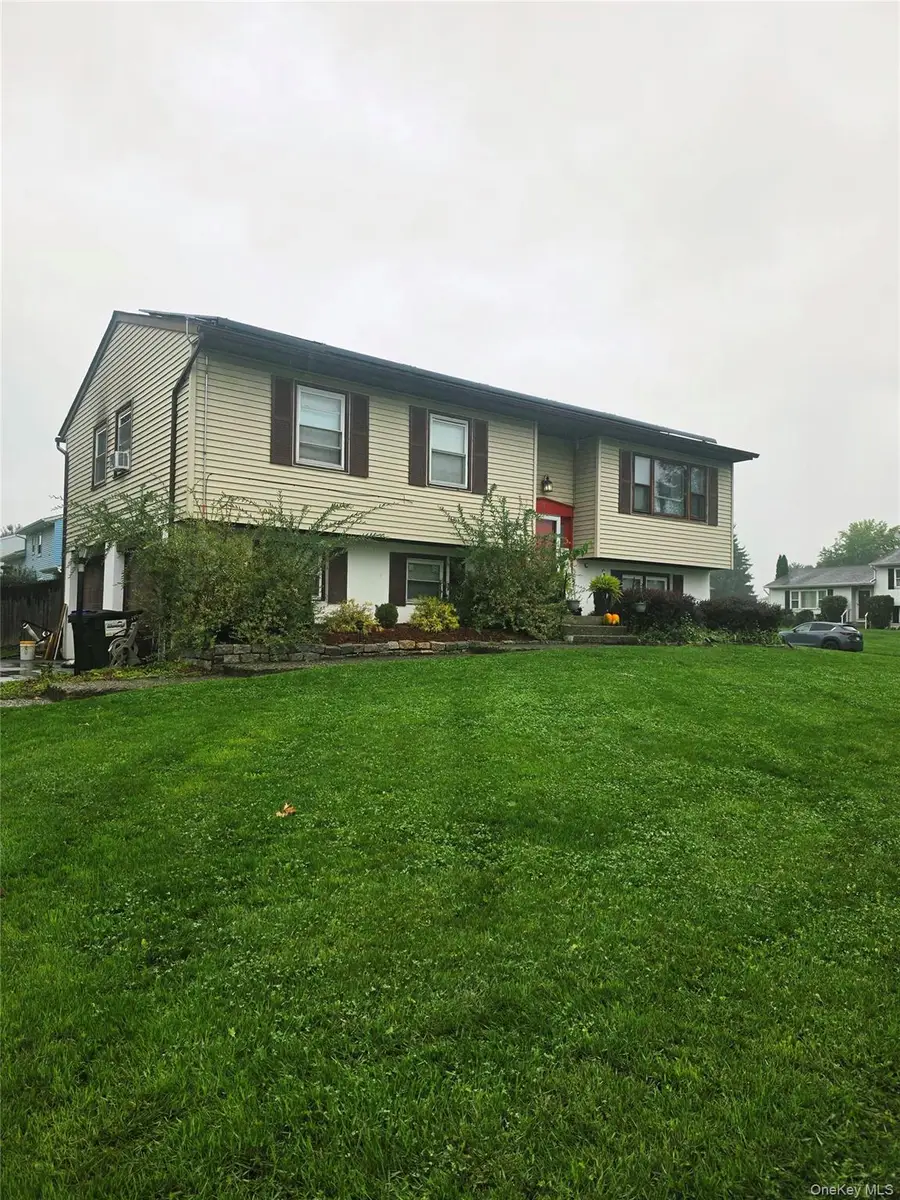 12 Winchester Way, Washingtonville, NY 10992 - #2