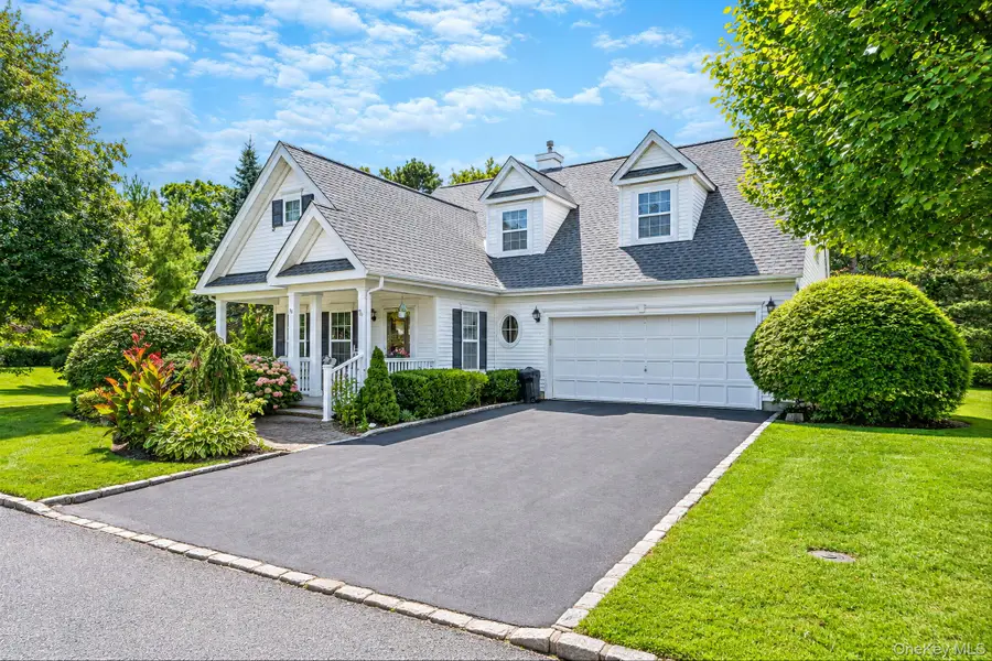 90 Golden Spruce Drive, Calverton, NY 11933 - #2
