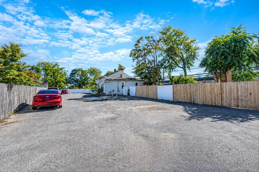 41 Funaro Court, Patchogue, NY 11772 - #3