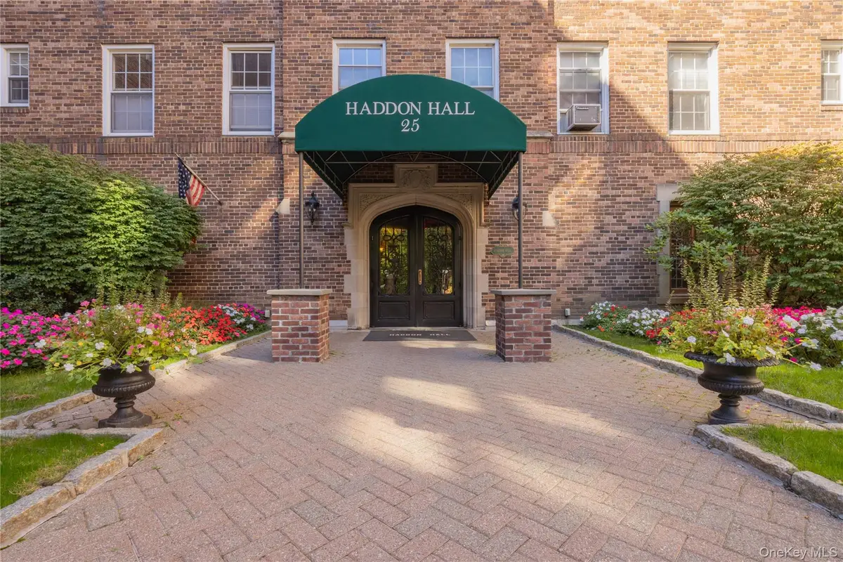 25 Parkview Avenue #2M, Bronxville, NY 10708 - #1