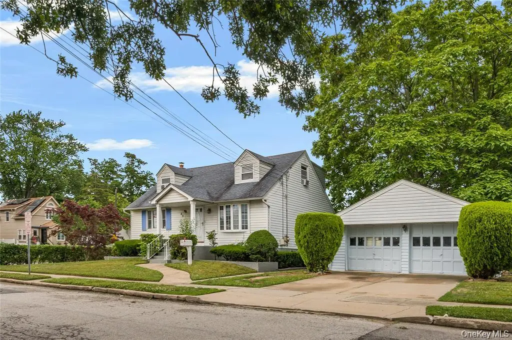 33 N Montgomery Street, Valley Stream, NY 11580 - #1