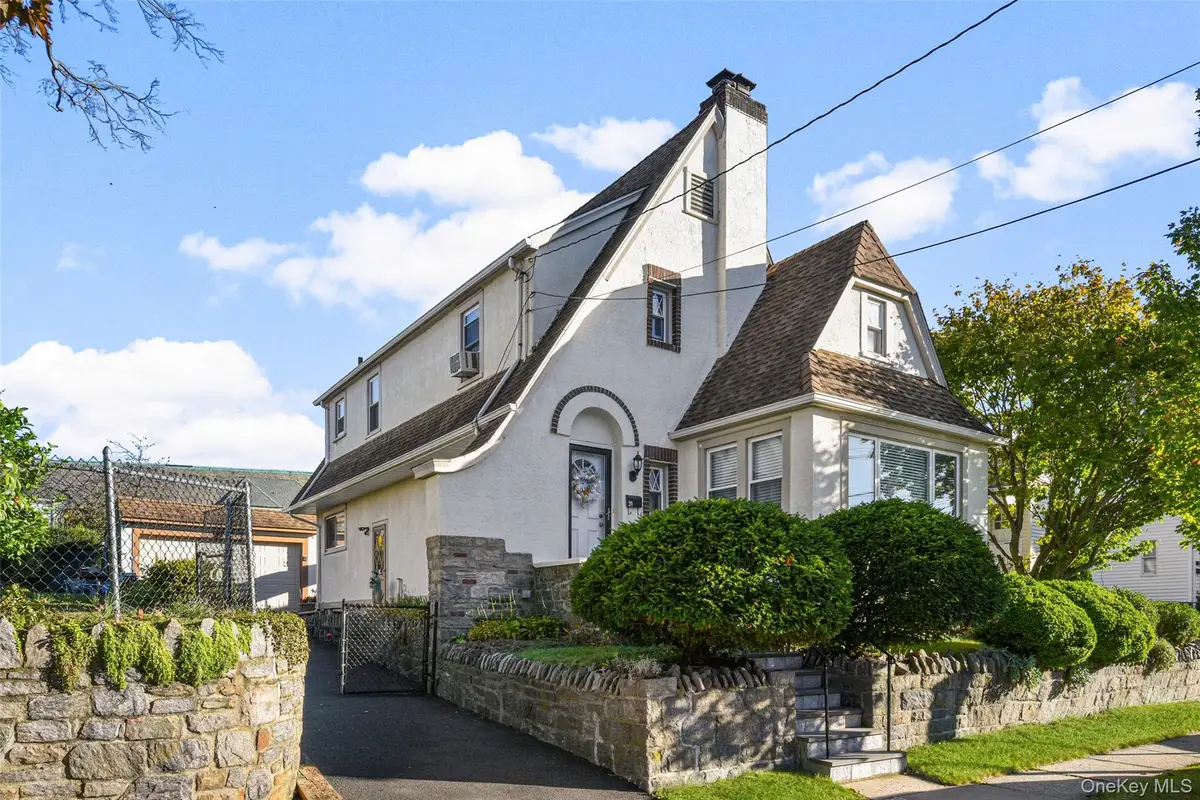 20 Alida Street, Yonkers, NY 10704 - #1