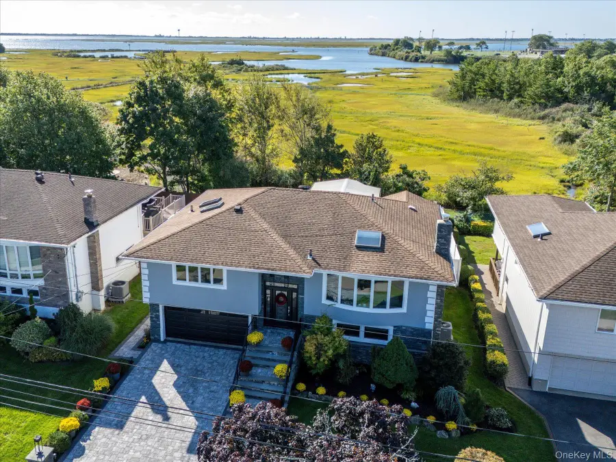 569 Links Drive S, Oceanside, NY 11572 - #3