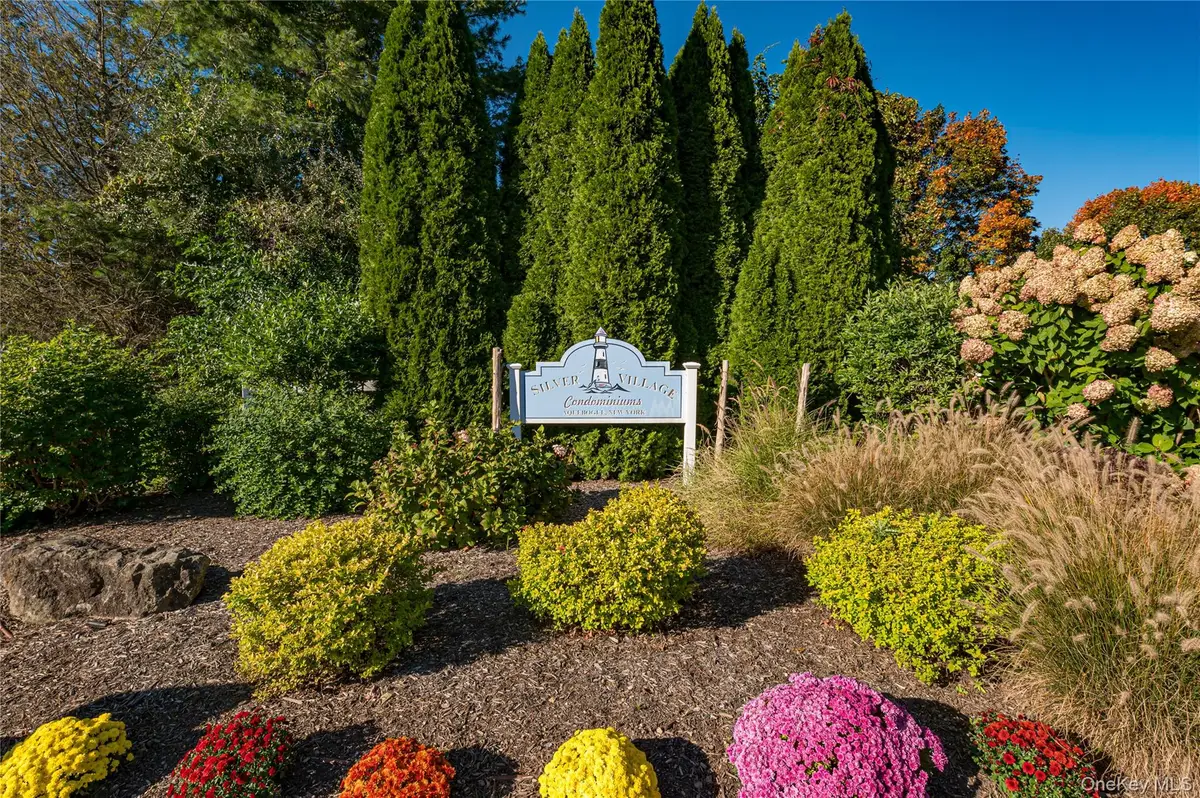53 Summerfield Lane N, Riverhead, NY 11901 - #1