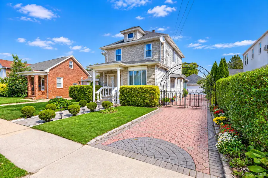 132 Herman Boulevard, Franklin Square, NY 11010 - #2
