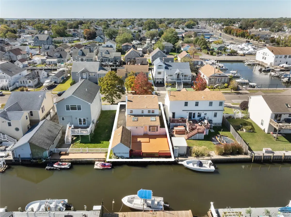 644 S 8th Street, Lindenhurst, NY 11757 - #1