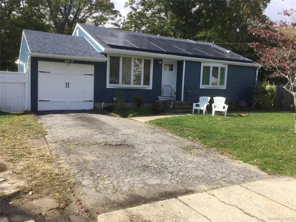 438 Mayflower Avenue, Brentwood, NY 11717