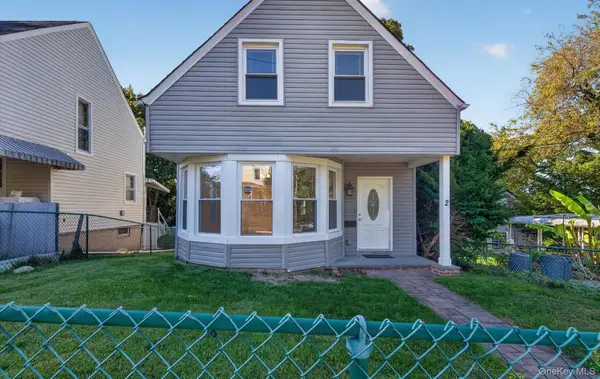 2 Austral Avenue, Glen Cove, NY 11542
