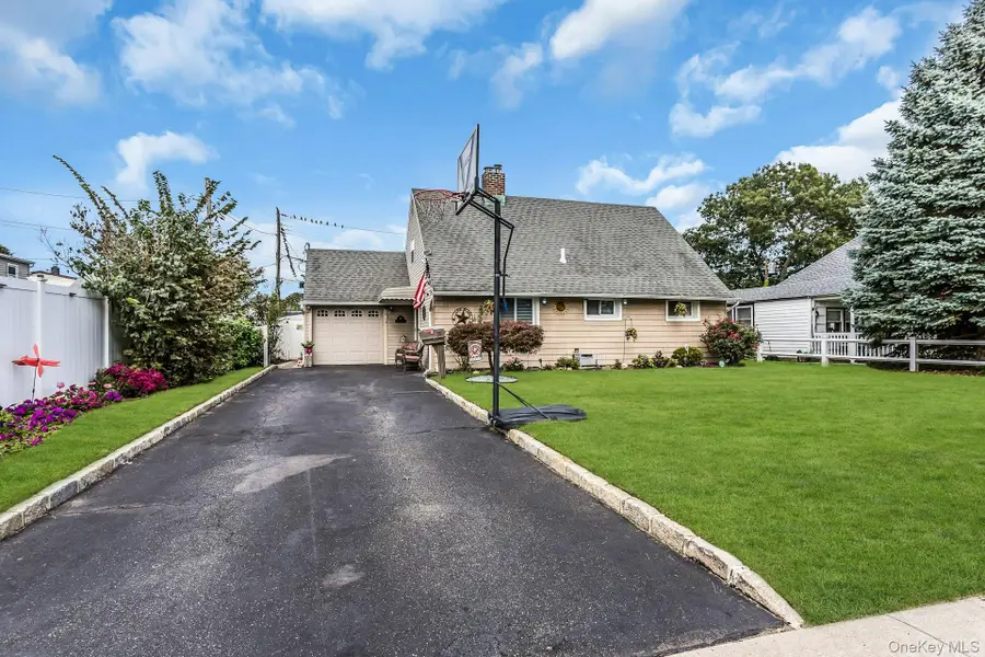 23 Summit Lane, Levittown, NY 11756 - #2