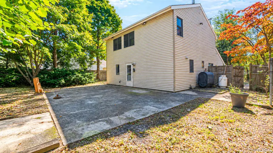 54 Rustic Avenue, Medford, NY 11763 - #3