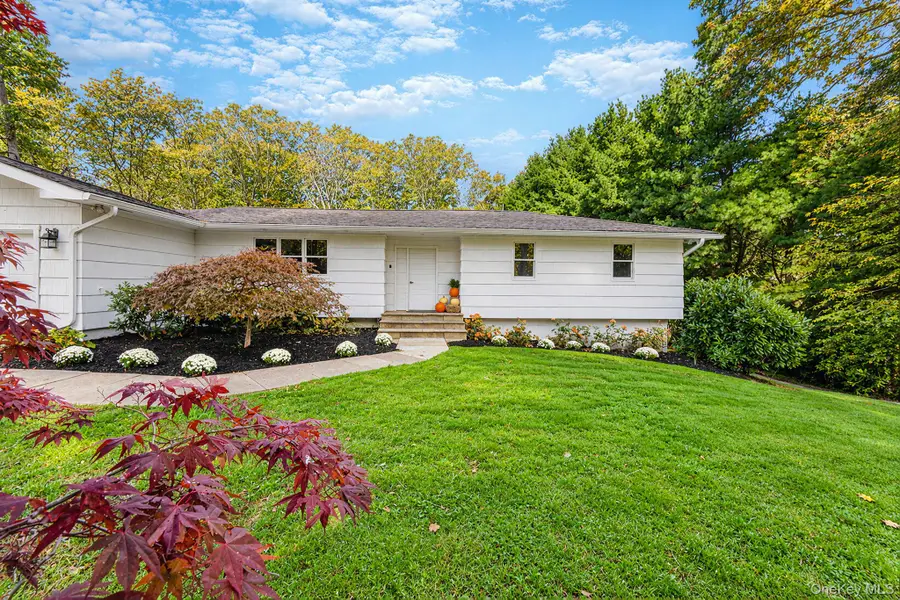 65 Oak Drive, Calverton, NY 11933 - #2