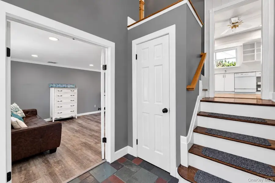 49 Simmons Drive, East Islip, NY 11730 - #3
