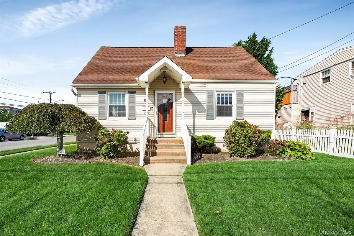 200 Forest Avenue, Massapequa, NY 11758 - #1
