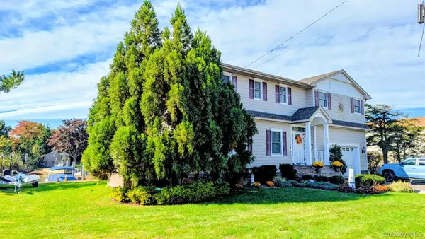 120 Mayhew Avenue, Babylon, NY 11702