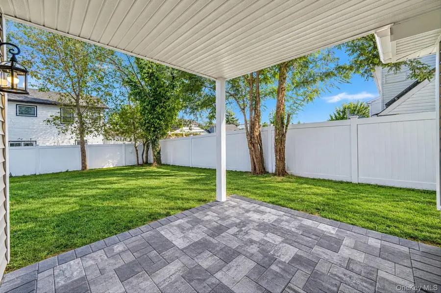 110 Bayberry Lane, Levittown, NY 11756 - #3
