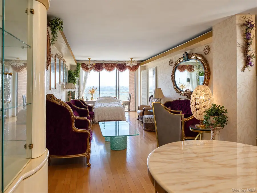 61-20 Grand Central Parkway #C1102, Forest Hills, NY 11375 - #2