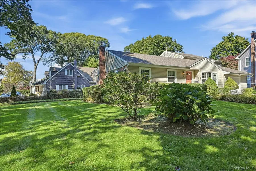 2 Milburn Lane, Huntington, NY 11743 - #3