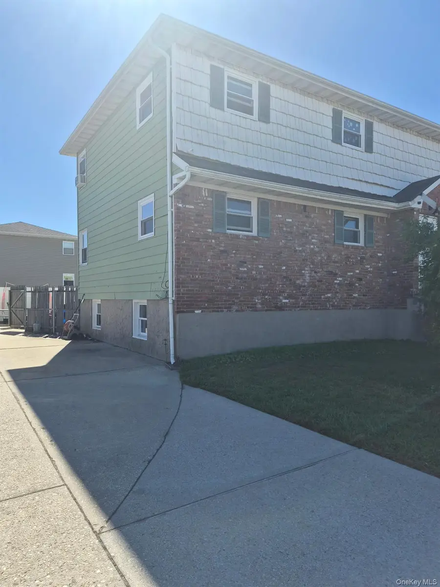 1986 Oakwood Avenue, Merrick, NY 11566 - #2