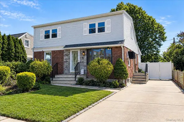 5 Edward Avenue, Hicksville, NY 11801