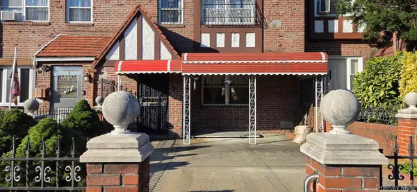 8834 Francis Lewis Boulevard, Jamaica, NY 11427