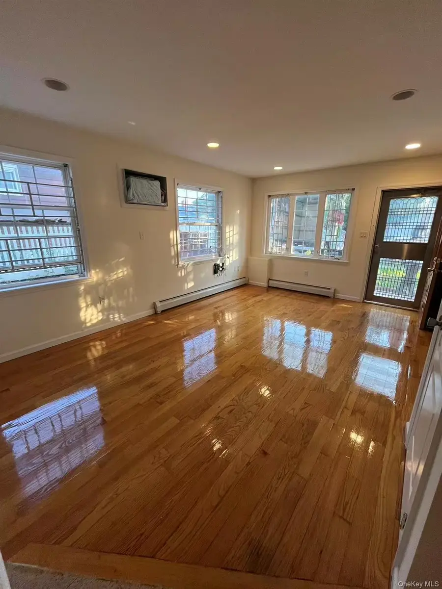6731 185th Street, Fresh Meadows, NY 11365 - #3
