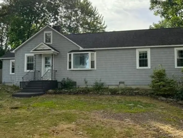 18 Baldwin Road, Sound Beach, NY 11789