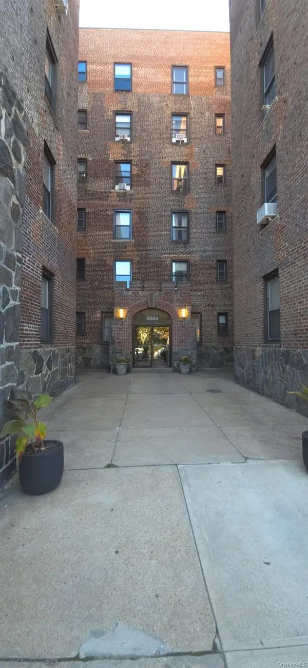 9524 Fort Hamilton Parkway #601, Brooklyn, NY 11209